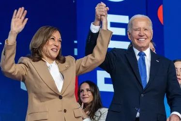 Imagem ilustrativa da imagem Em tom de despedida, Biden enaltece legado e passa bastão para Kamala Harris