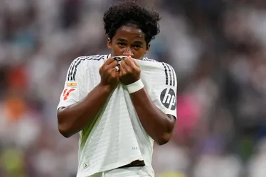 Imagem ilustrativa da imagem Endrick marca seu primeiro gol no Real Madrid com 10 minutos em campo