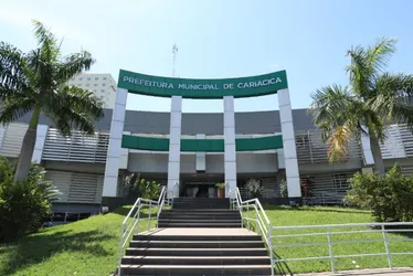 Imagem ilustrativa da imagem Prefeitura de Cariacica anuncia abono de R$ 6 mil para profissionais da educação