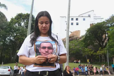 Imagem ilustrativa da imagem Família de motorista morto em acidente com grupo de dança no Sul do ES pede justiça