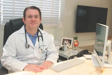 Imagem ilustrativa da imagem “Ficar doente não é um crime”, diz presidente de associação médica