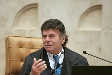 Imagem ilustrativa da imagem Fux faz ressalva e sugere que decisão sobre X não atinja pessoas indeterminadas