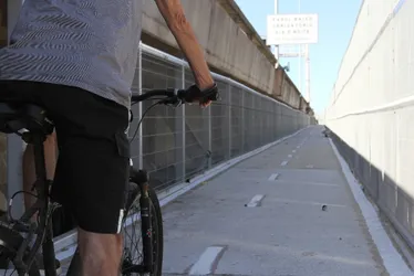 Imagem ilustrativa da imagem Ciclovia da 3ª Ponte terá sentido fechado e via de mão dupla a partir desta terça