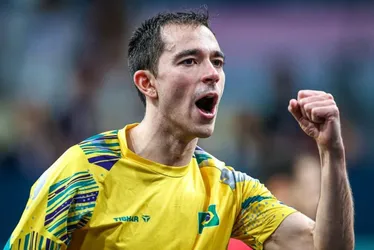 Imagem ilustrativa da imagem Hugo Calderano domina sul-coreano e joga semifinal inédita do tênis de mesa