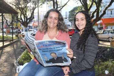 Imagem ilustrativa da imagem Idosos se emocionam com as memórias com Silvio Santos na TV