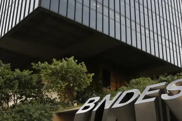 Imagem ilustrativa da imagem Inscrições abertas para concurso do BNDES com salário de R$ 20,9 mil