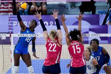 Imagem ilustrativa da imagem Itália supera Estados Unidos e conquista inédito ouro olímpico no vôlei feminino