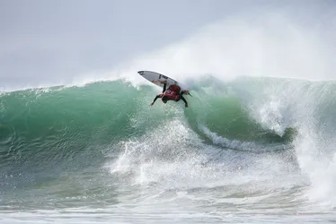 Imagem ilustrativa da imagem Italo Ferreira perde final para John John Florence na WSL Finals