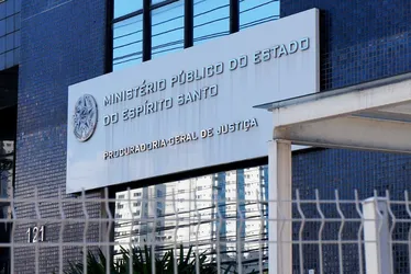 Imagem ilustrativa da imagem Grupo que aplica golpes na venda de celulares na internet é alvo de operação no ES