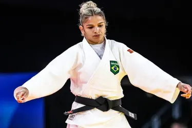Imagem ilustrativa da imagem Larissa Pimenta derrota campeã mundial e conquista medalha de bronze no judô