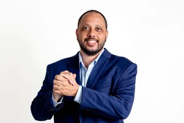 Imagem ilustrativa da imagem Liberal “fã de Milei” na disputa em Vila Velha