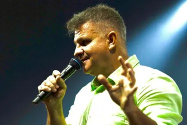Imagem ilustrativa da imagem Líder da igreja Bola de Neve deve entregar armas, determina Justiça