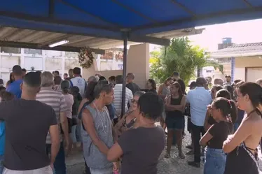 Imagem ilustrativa da imagem Luto, homenagens e muita tristeza marcam o Recife neste sábado (31)
