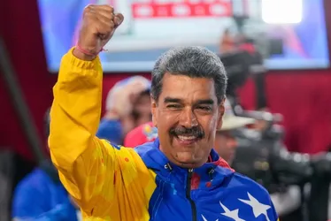 Imagem ilustrativa da imagem Maduro determina suspensão de rede social de Elon Musk na Venezuela por dez dias