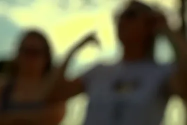 Imagem ilustrativa da imagem Mãe e filha são assaltadas em ponto de ônibus de Cariacica: 'fiquei aterrorizada'