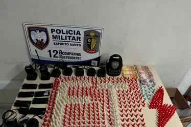 Imagem ilustrativa da imagem Mais de 500 pinos de cocaína são apreendidos em bairro de Vitória