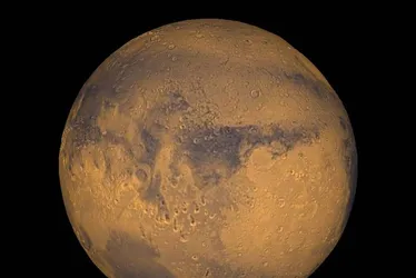 Imagem ilustrativa da imagem Marte pode ter água escondida em oceano subterrâneo que encobre todo planeta