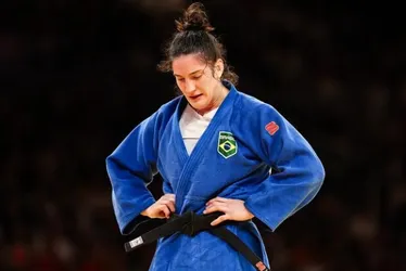 Imagem ilustrativa da imagem Mayra Aguiar perde na estreia e interrompe série de três pódios seguidos no judô