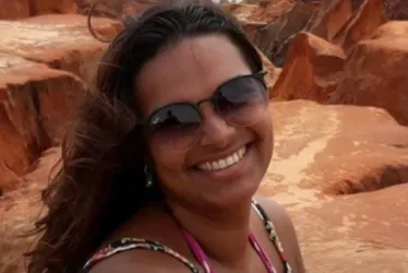 Imagem ilustrativa da imagem Mulher morre baleada após carro bater em viatura policial no Rio