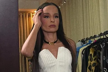 Imagem ilustrativa da imagem Maiara se arrepende de mudança e troca a cor do cabelo em menos de 12 horas