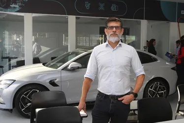 Imagem ilustrativa da imagem Novos cursos vão ensinar a consertar carros elétricos