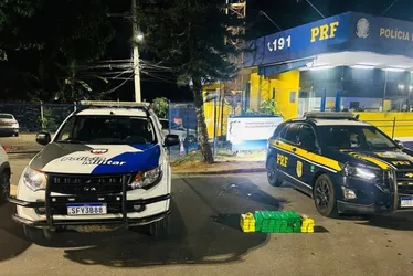 Imagem ilustrativa da imagem Operação flagra 50 quilos de maconha dentro de carro na BR-101 em Viana