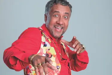 Imagem ilustrativa da imagem Paulinho Gogó traz novo show de humor para Vitória
