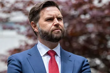 Imagem ilustrativa da imagem Quem é J.D. Vance, republicano candidato à vice na chapa de Donald Trump