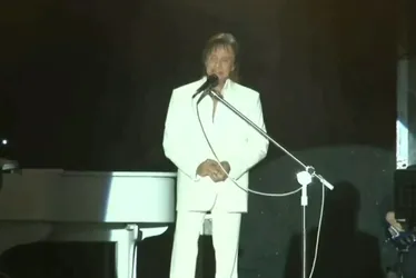Imagem ilustrativa da imagem Roberto Carlos adia show em São Paulo por problema de saúde
