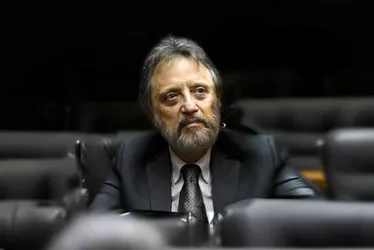 Imagem ilustrativa da imagem STJ mantém prisão preventiva de Deolane Bezerra: entenda o caso