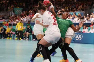 Imagem ilustrativa da imagem Seleção de handebol sofre virada no fim e perde para Hungria em Paris