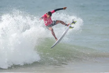 Imagem ilustrativa da imagem Surfe em Vila Velha continua