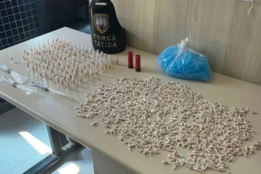 Imagem ilustrativa da imagem Suspeito é detido em Vila Velha com mais de 800 pedras de crack em mochila