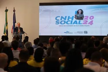 Imagem ilustrativa da imagem Veja como concorrer a 3.500 carteiras de motorista de graça no ES