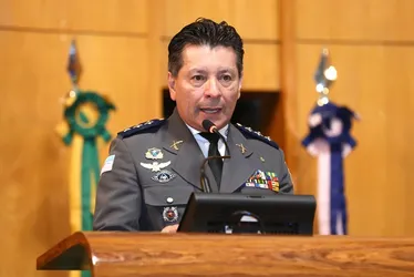 Imagem ilustrativa da imagem Vice de Assumção será mulher e militar