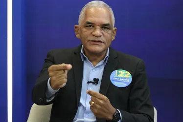 Imagem ilustrativa da imagem “Vou colocar guarda armada nas escolas”, diz candidato à prefeitura de Cariacica