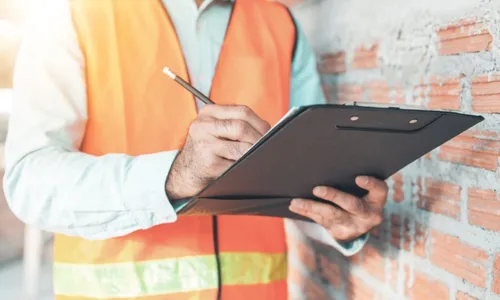 
          Imagem ilustrativa da imagem 10 mil vagas em cursos de graça e pela internet. Saiba como se inscrever
          