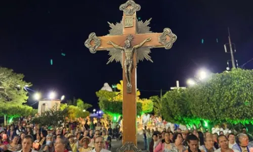 
          Imagem ilustrativa da imagem 31ª Romaria do Frei Damião espera mais de 200 mil fiéis em São Joaquim do Monte-PE
          