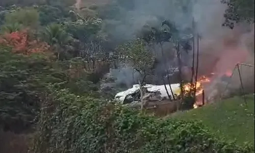 
          Imagem ilustrativa da imagem Avião com 61 pessoas cai em São Paulo. Prefeitura diz que não há sobreviventes
          