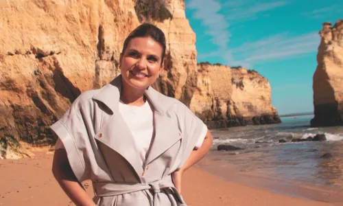 
          Imagem ilustrativa da imagem Aline Barros lança a música 
“O Rei Está Voltando”
          