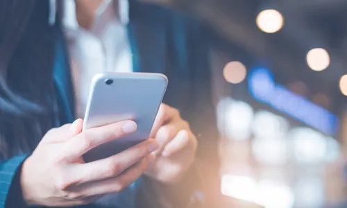 
          Imagem ilustrativa da imagem Conheça as tramas criadas por golpistas em aplicativos
          