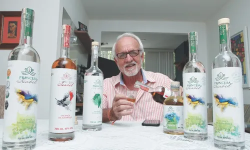 
          Imagem ilustrativa da imagem Aposentados faturam extra no “mundo dos aplicativos”
          