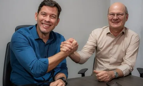 
          Imagem ilustrativa da imagem Arnaldinho oficializa nome do PSB como vice na disputa em Vila Velha
          