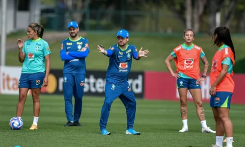 
          Imagem ilustrativa da imagem Arthur Elias promete uma seleção corajosa e confiante
          