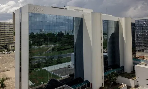 
          Imagem ilustrativa da imagem Atrasados do INSS: veja quem são os 2.400 no ES que irão receber até R$ 84.720
          