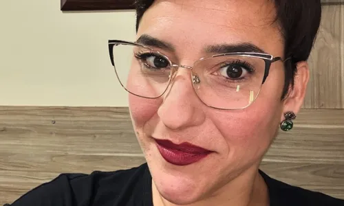 
          Imagem ilustrativa da imagem Atriz de 'Cheias de Charme' busca oportunidades como faxineira nos EUA
          