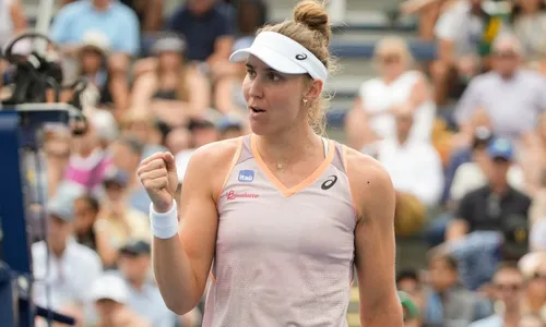 
          Imagem ilustrativa da imagem Bia Haddad arrasa espanhola e avança à terceira rodada do US Open pela primeira vez
          