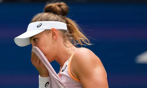 
          Imagem ilustrativa da imagem Bia Haddad cita mal-estar após ser eliminada no US Open: 'Fiquei ansiosa'
          