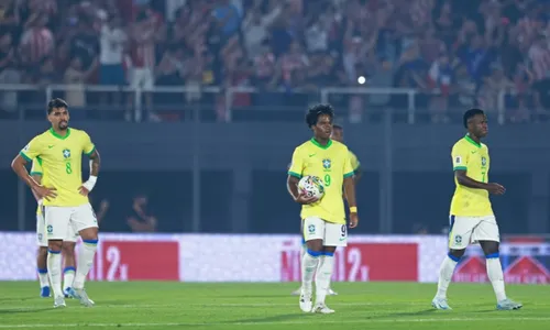 
          Imagem ilustrativa da imagem Como fica a situação do Brasil nas Eliminatórias após derrota para o Paraguai
          