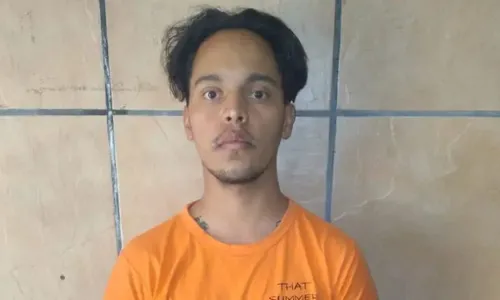 
          Imagem ilustrativa da imagem Brasileira condenada à prisão perpétua foge da cadeia na Argentina
          